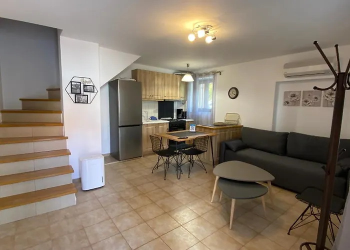 Romantic Maisonette In The Heart Of Pythagoreio Rh Door